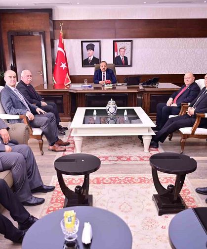 Güven tazeleyen Başkan Özmeriç, şoför esnafı için saha çalışmalarına başladı