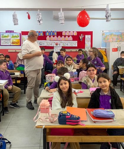 Efeler'de çocuklara yönelik çevre eğitimleri sürüyor