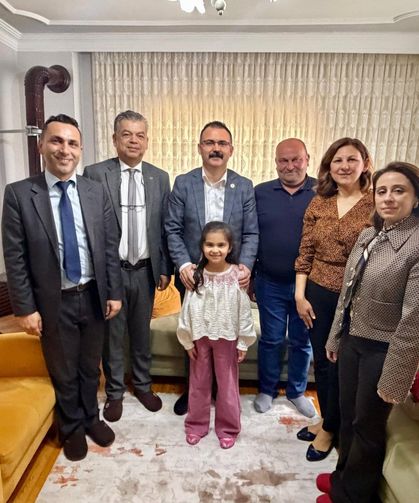 Kaymakam Ateş, öğrencilerin evine konuk oldu