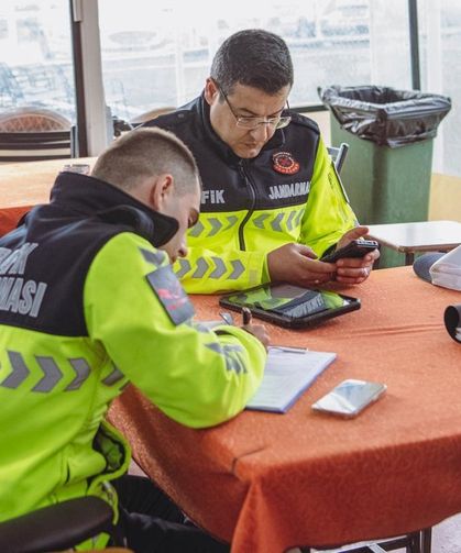 Kuşadası'nda okul servisleri denetlendi