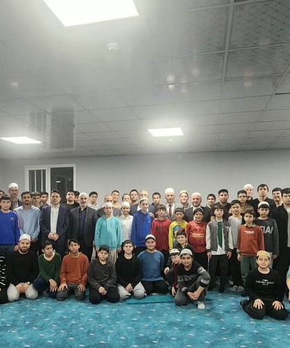 Aydın’da protokol ve öğrenciler ‘İyilik Sofrası’nda buluştu