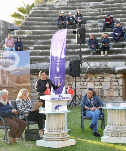 Thales'in kenti Miletos'ta 'Matematik ve Umut' temalı buluşma gerçekleştirildi