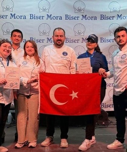 Balık ve dana yemeği kategorilerinde altın madalya kazandılar