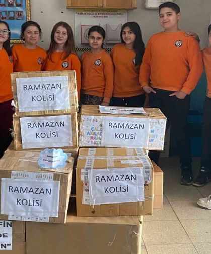Başçayır'da minik yüreklerden Ramazan kolisi