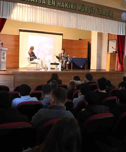 Geleceğin medya çalışanları sektör temsilcileriyle buluştu