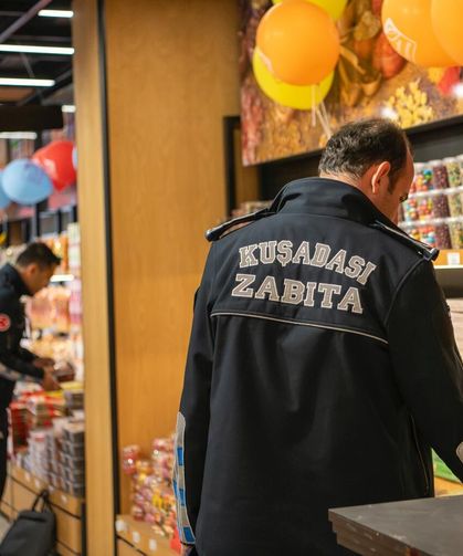 Kuşadası Belediyesinden Bayram Denetimi