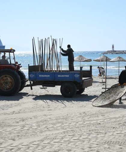 Kuşadası plajlarında sezon hazırlığı başladı
