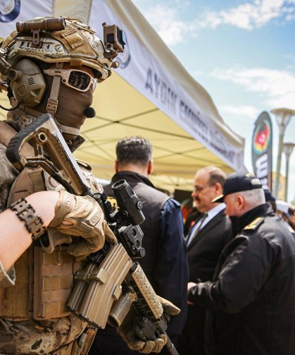 Emniyet teşkilatı Aydın'da gücünü sahada gösterdi