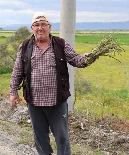 Hem sağlığını koruyor, hem de paylaşmanın mutluluğunu yaşıyor