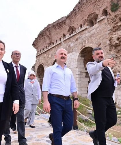 Vali Varol, Tralleis Antik Kenti’nde incelemelerde bulundu
