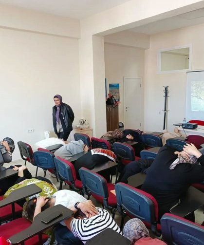 Aydın'da kursiyerler ve otel personeline afet eğitimi