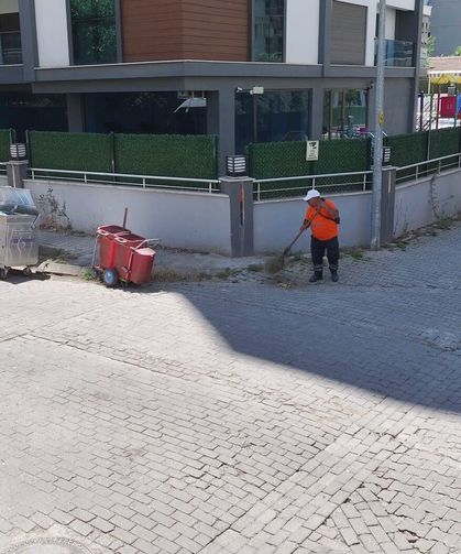 Efeler Belediyesi Temizlik İşleri Müdürlüğü çalışmalarını sürdürüyor
