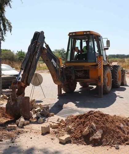 Efeler Belediyesi'nden Şehir Hastanesi yolunda çalışma