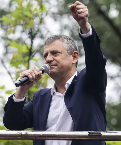 Özgür Özel: "YENİ Parti, milletin partisidir"