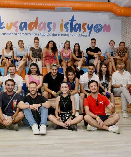 Kuşadası Belediyesinden gençlere yaz desteği