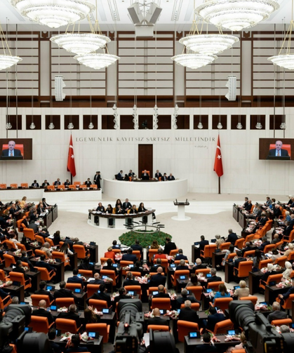 Özgür Özel'e ait 9 dokunulmazlık tezkeresi Meclis'te