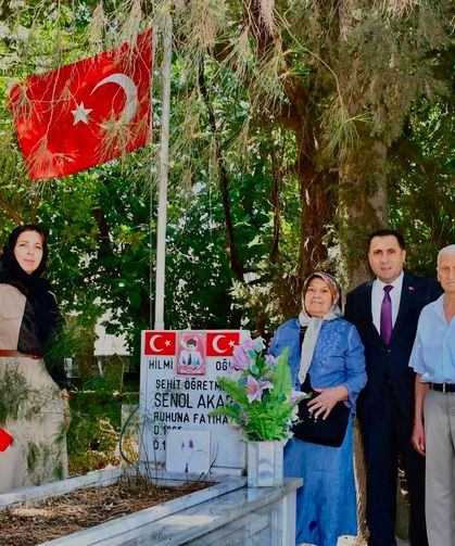 Müdür Türkoğlu, şehit öğretmen Şenol Akar’ın ailesine verdiği sözü tuttu