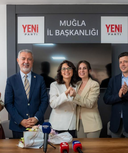 Menteşe Belediye Başkanı Aras, CHP'den istifa ederek YENİ Parti’ye katıldı