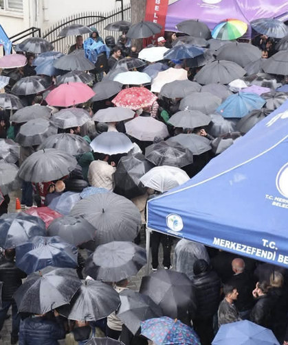 Denizli'de Şeniz Doğan'ın gözaltına alınması protesto edildi