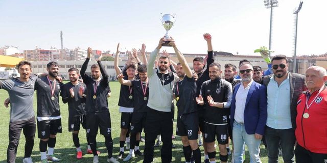 Aydınspor, şampiyonluk kupasına kavuştu
