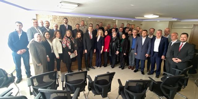 Gökhan Ökten, AK Parti Aydın İl Yönetim Kurulunu tanıttı