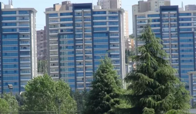 Kira zam sınırını bir türlü kabullenemiyorlar! Ev sahiplerinin çoğu dairelerini satılığa çıkardı