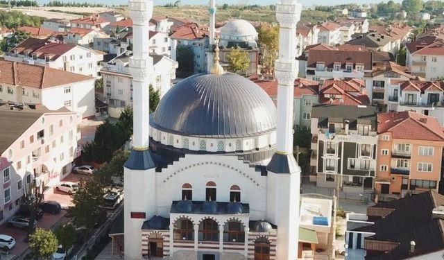 Türkiye'de cami sayısı okul sayısını geçti