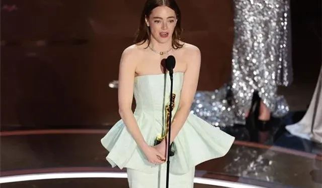 Emma Stone Oscar töreninde Jimmy Kimmel'a hakaret ettiği iddialarını yanıtladı