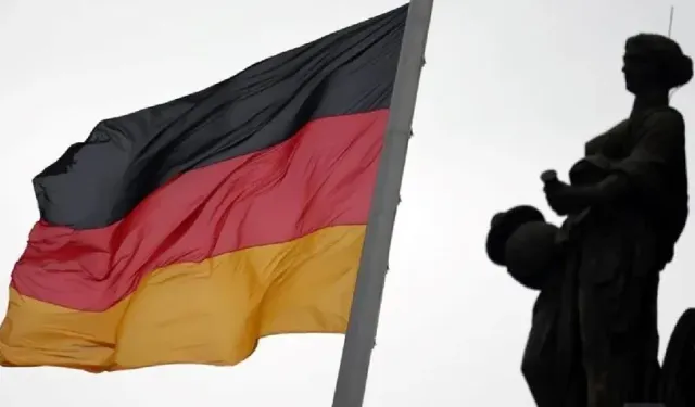 Almanya’dan vatandaşlarına uyarı: "İran’ı terk edin"