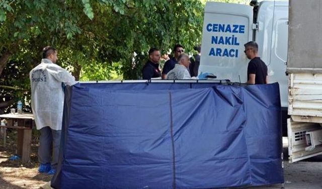 Antalya'da korkunç cinayet: Çilek satıcısına kurşun yağdırdı