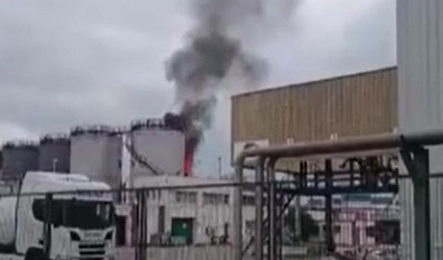 Barselona Limanında Asetat Tankı Patladı: 1 Ölü, 1 Yaralı