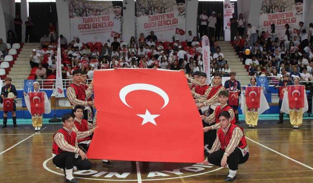 Aydın'da 19 Mayıs Atatürk’ü Anma, Gençlik ve Spor Bayramı törenlerle kutlandı