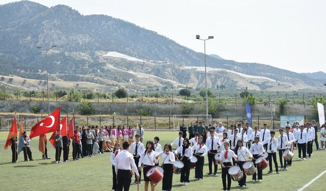 Buharkent’te 19 Mayıs etkinliklerle kutlandı