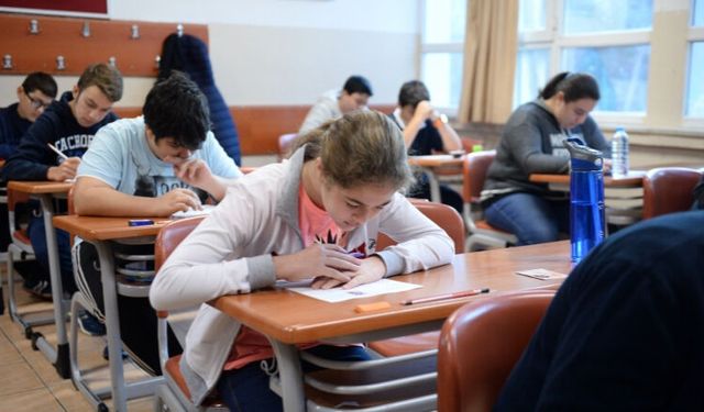 Ortalama ile sınıf geçme ve sorunluluk sınavı şartları: 1 dersten kalınca sorumluluk sınavına girilir mi?