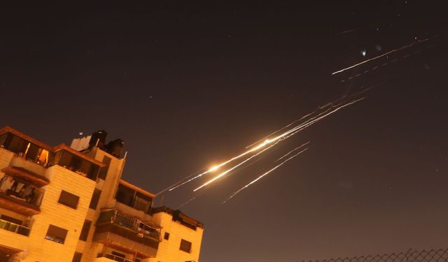 İsrail'in hava savunma sistemi nasıl çalışıyor? İran hava savunma sistemi var mı?