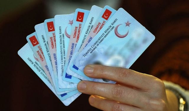 Eski tip ehliyetleri yenileme süresi yine uzatıldı