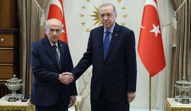 Beştepe'de sürpriz buluşma: Erdoğan, Bahçeli'yle görüştü