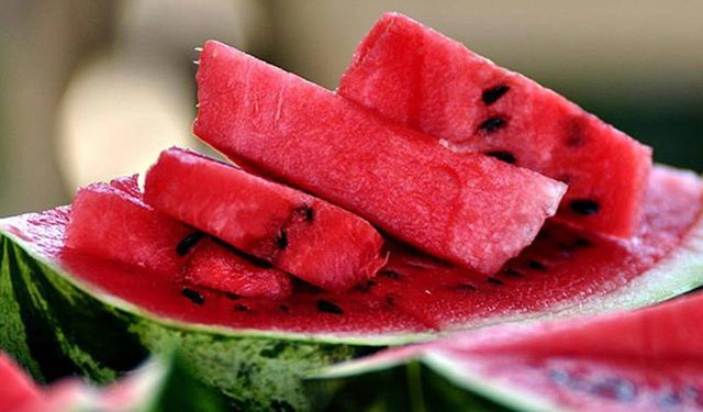 "Kavun ve karpuz gıda zehirlenmesine neden olabilir"