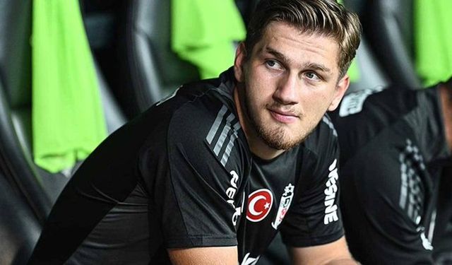Semih Kılıçsoy, Cagliari'ye transferi için İtalya'ya gitti