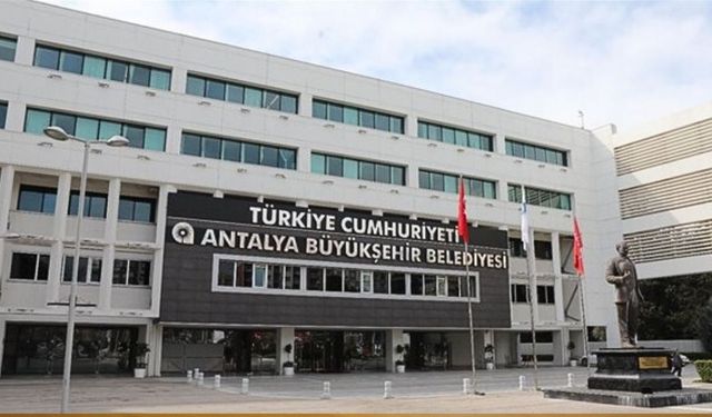 Antalya Belediyesi'ne yeni operasyon: 17 gözaltı