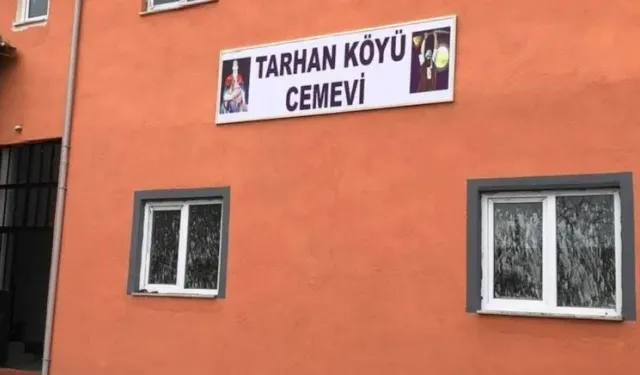 Muhtar Cemevi'nde ezan okuttu