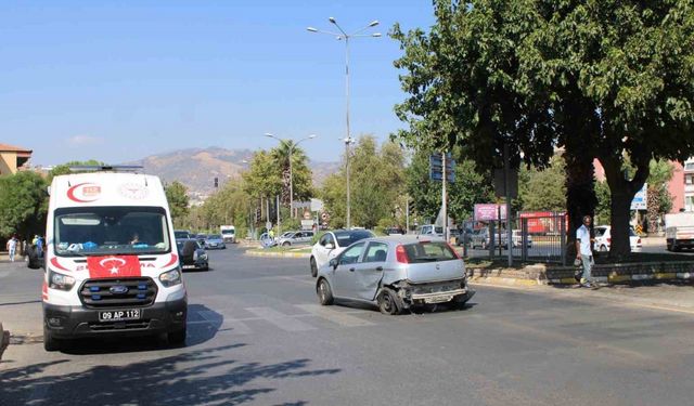 Muğla yolunda 50 metre sürüklendi: 1 yaralı