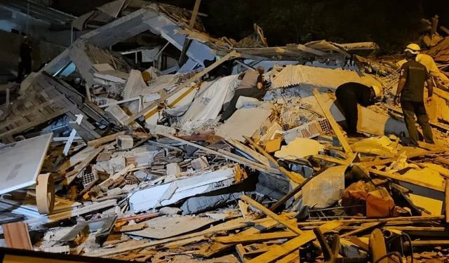 Balıkesir depreminde 1 kişi hayatını kaybetti