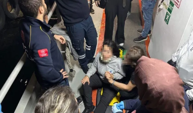 İstanbul Boğazı'nda Kaza: Yolcu Vapuru ve Yük Gemisi Çarpıştı: 8 Yaralı!