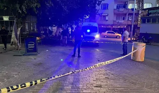 İncirliova'da Silahlı Saldırı Şoku! Alacak Verecek Kavgası Masum Sivillere Sıçradı: 2 Yaralı