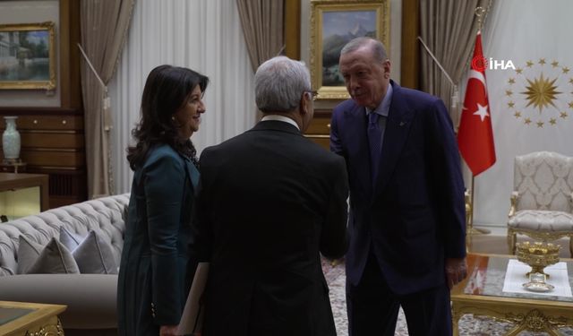 Erdoğan, DEM Parti Heyeti'yle Beştepe'de görüştü