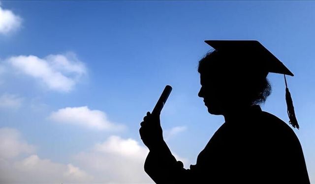 Üniversiteyi 3 yılda bitirmek mümkün olabilecek