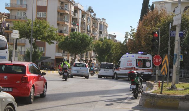 Efeler'de ticari araç ile motosiklet çarpıştı: 1 yaralı