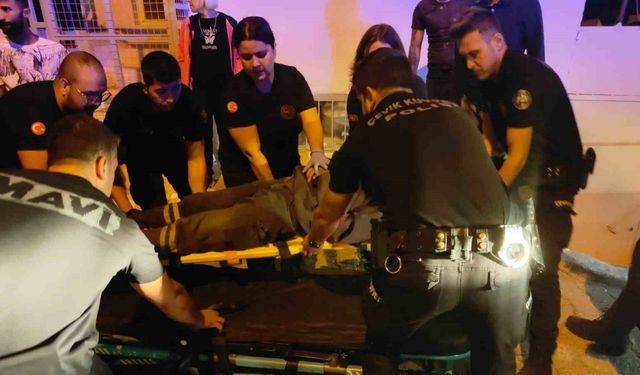 Kuşadası'nda eşinin eski kocası tarafından vuruldu