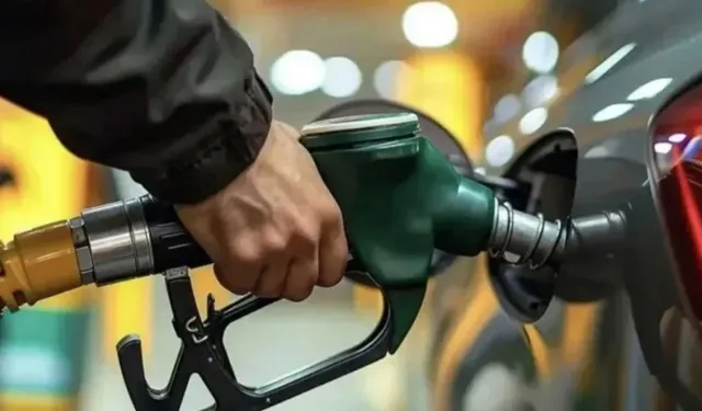 Akaryakıta çifte indirim bekleniyor!